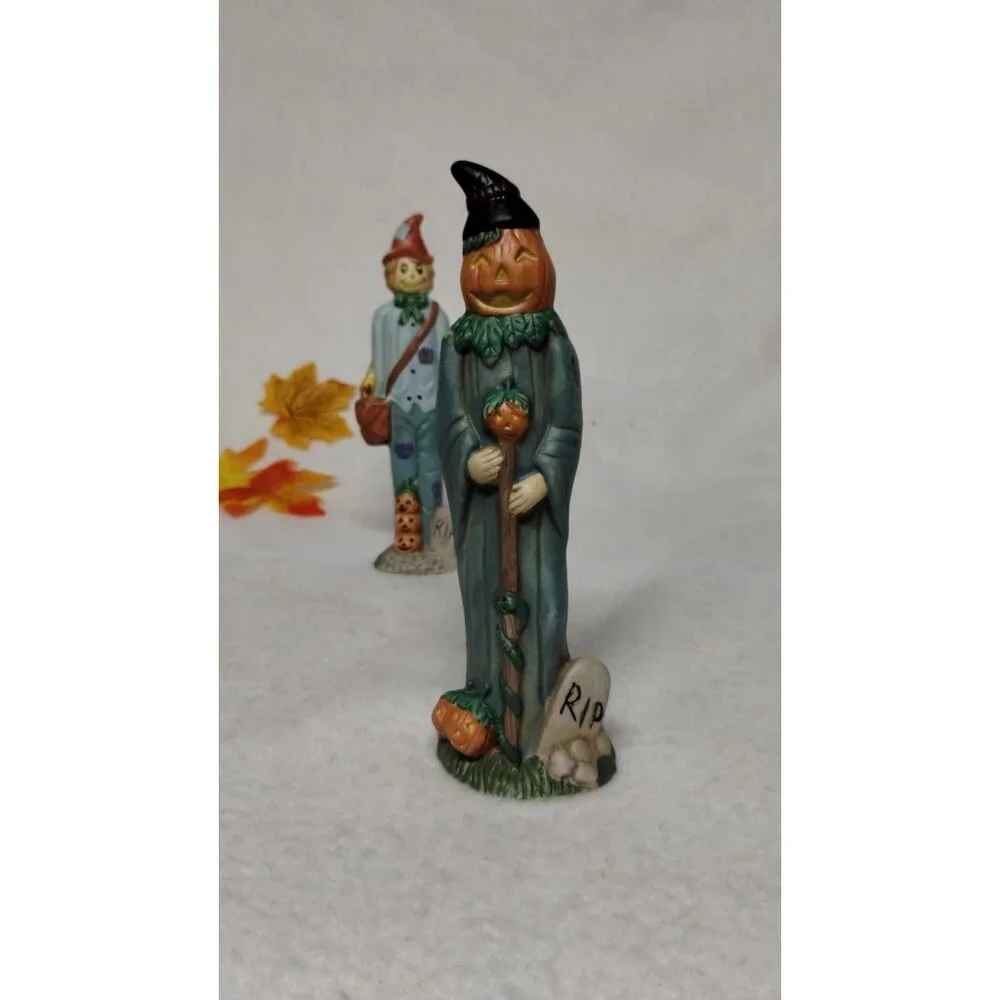 Vintage Haunted Haven Pencil Halloween Scarecrow & Pumpkin Figurines‎